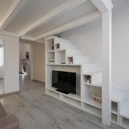 I Host Apartment - Neera 22 Milánó Kültér fotó