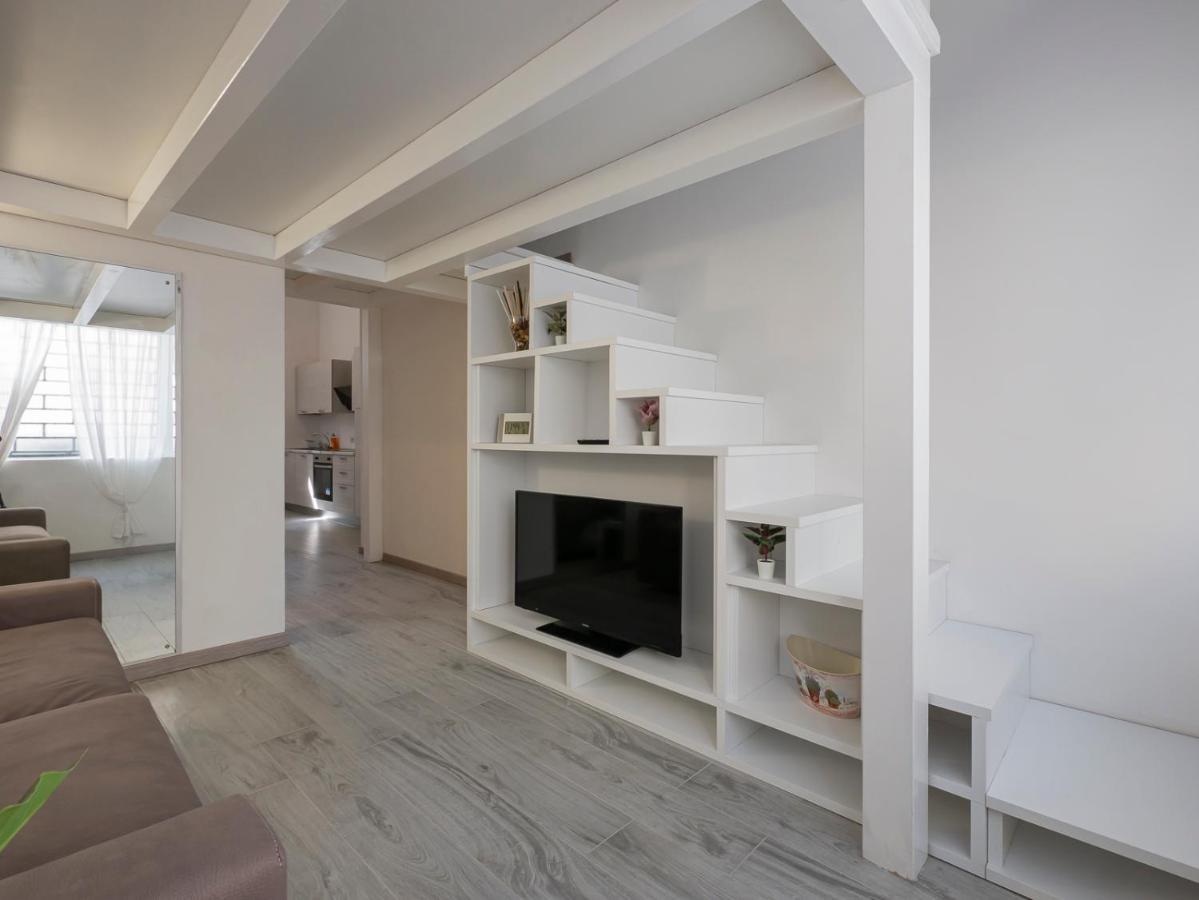 I Host Apartment - Neera 22 Milánó Kültér fotó